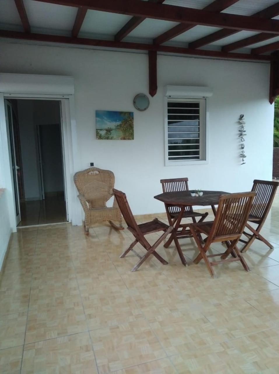 L'Aseta Paradise Grand-Bourg  Exterior photo