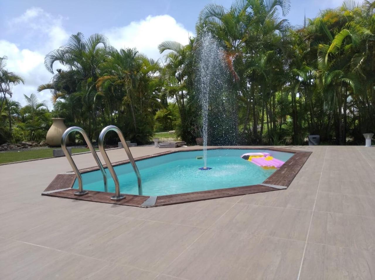 L'Aseta Paradise Grand-Bourg  Exterior photo