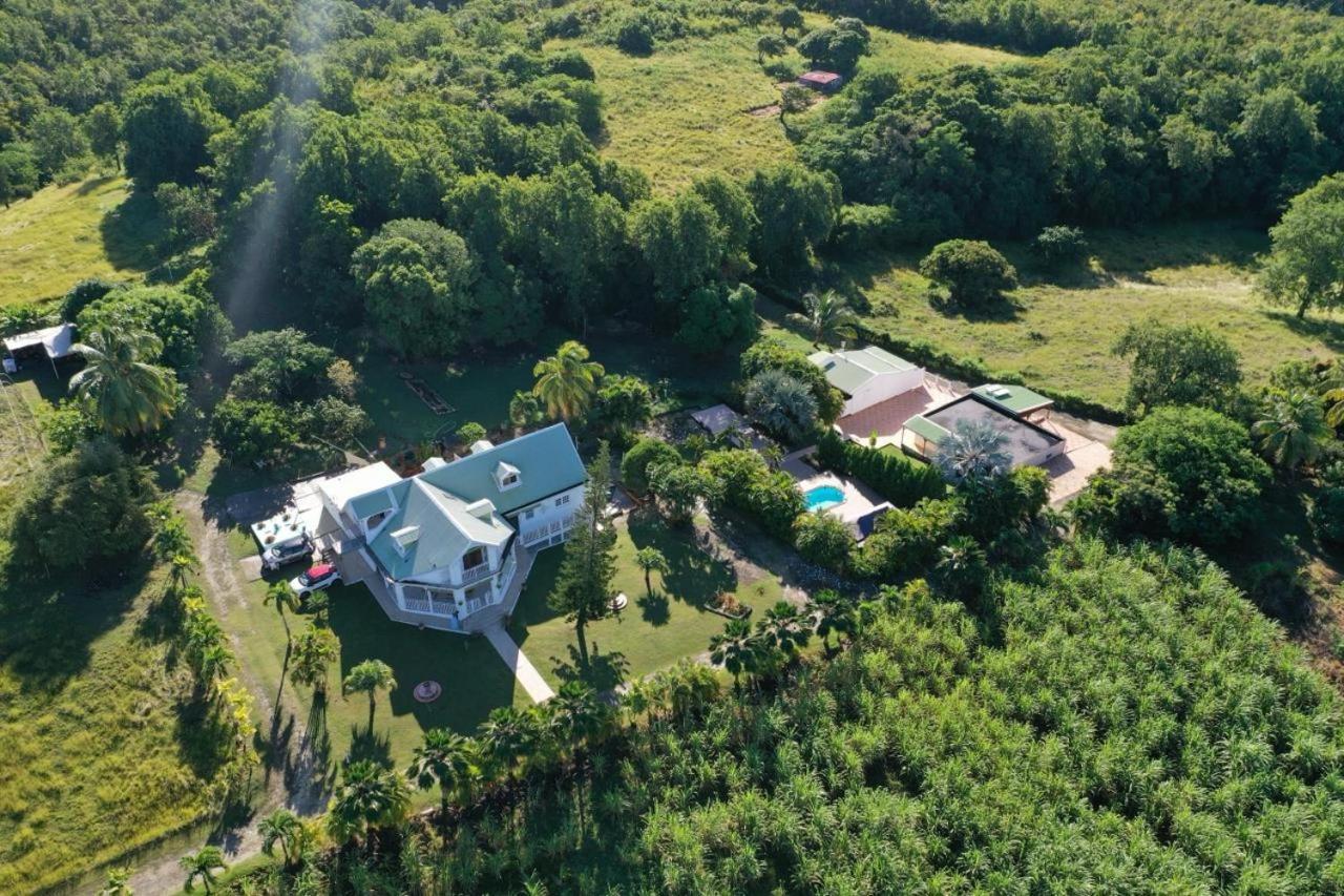 L'Aseta Paradise Grand-Bourg  Exterior photo